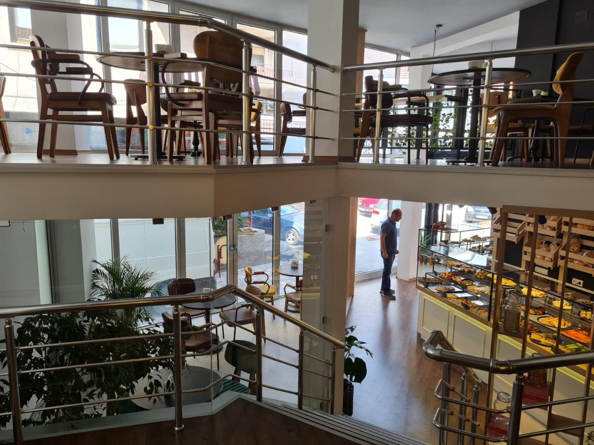 Vila Sofra Struga Esterno foto
